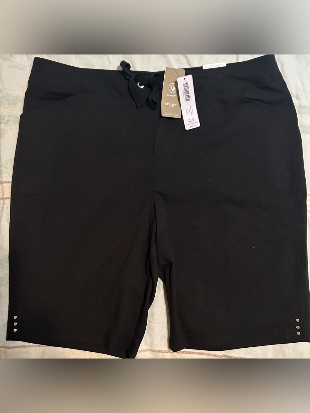 Chico's Black Drawstring Pull On Shorts 10” inseam Knit Shorts New 2.5 (14)